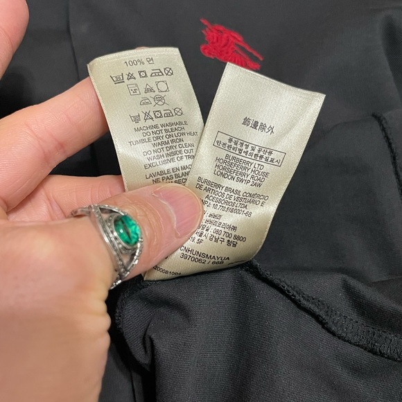 EUC Men’s Large Burberry Brit V-Neck Cotton Tee With Logo Embroidered In Blaack - Picture 13 of 14